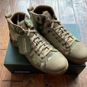 Camo Sneaker: Altama Maritime Assault Mid